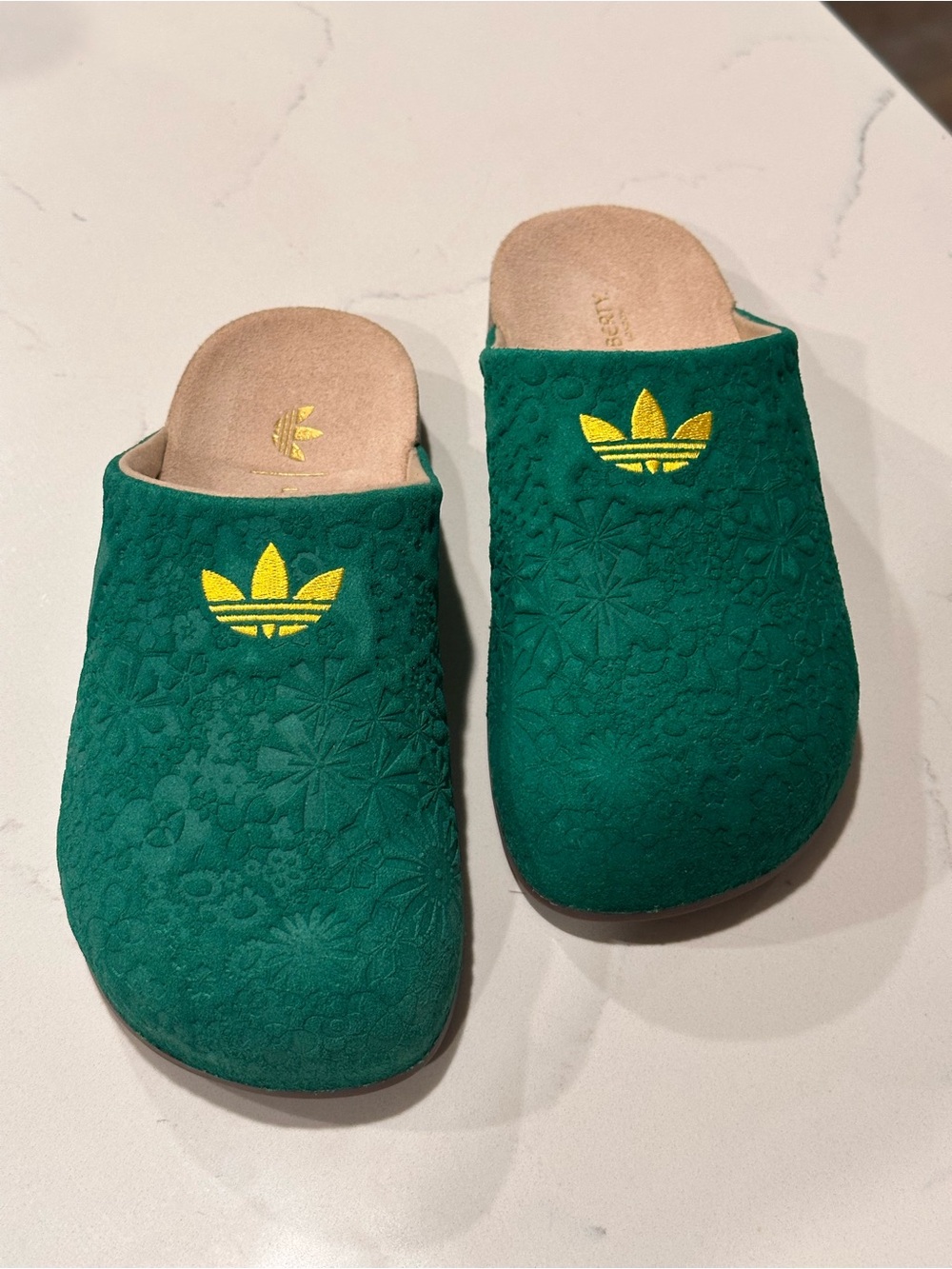 Women's  Adidas Adimule Originals Liberty London Size 5 Green Yellow |IH1931|